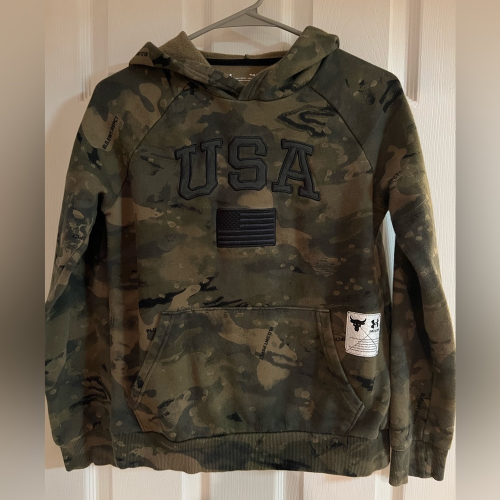 Under Armour kids L sweatshirt